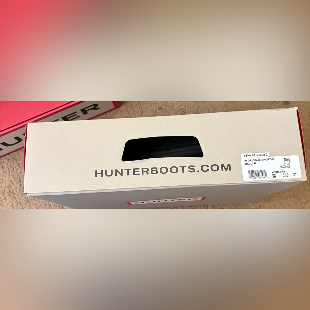 ❤️Hunter
Original Short Back Adjustable Rain Boots
Women's size 9M Black New - Picture 5 of 15